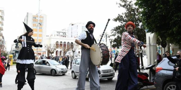 Πατρινό Καρναβάλι 2022: Η μεγάλη γιορτή ξεκινά σήμερα – Τι θα δούμε από το πρωΐ – Ολες οι δράσεις