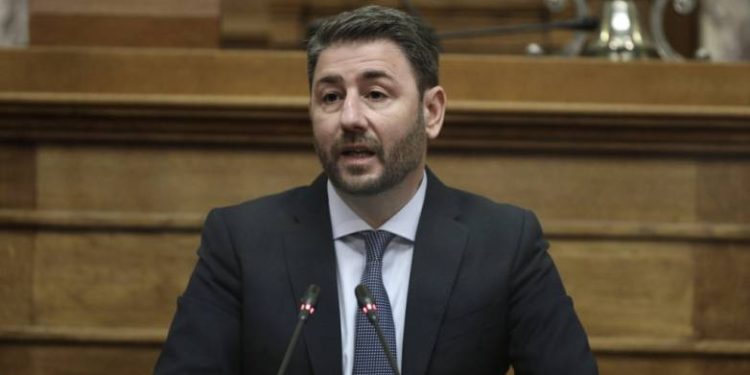 Ανδρουλάκης: Καταψηφίζουμε την κυβέρνηση αλλά δεν θα παίξουμε τα μικροκομματικά παιχνίδια του Τσίπρα