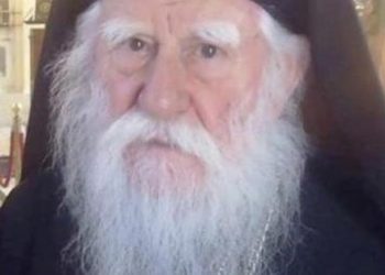 Μητροπολίτης Ηλείας Γερμανός: Αυστηρή επιστολή προς τους ανεμβολίαστους Ιερείς