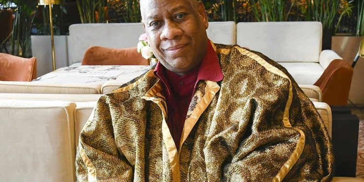 André Leon Talley: Πέθανε ο πρώτος Αφροαμερικανός creative director της Vogue