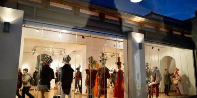 Εκθεση Καρναβαλικών αξεσουάρ στην Αγορά Αργύρη – Πρόσκληση στα πληρώματα