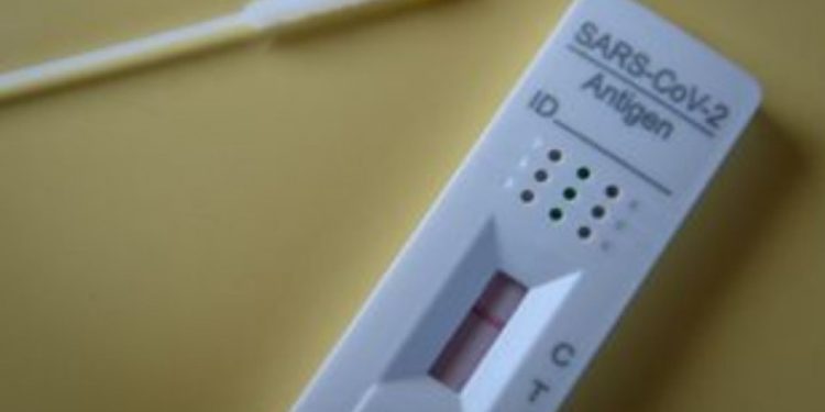 Κορονοϊός – Σχολεία: Πώς θα γίνει η διάθεση self test – Πως θα δηλώνετε το αποτέλεσμα