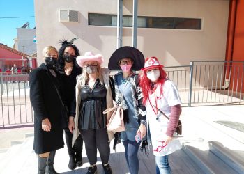 Κάτω Αχαΐα – Σύλλογος Γονέων 1ου Δημοτικού Σχολείου: Μετά από δύο χρόνια, γιόρτασαν την Τσικνοπέμπτη με χαμόγελα, λιχουδιές και πλούσια δώρα! ΦΩΤΟ