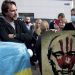 Χαβιέρ Μπαρδέμ: Διαμαρτυρήθηκε έξω από τη ρωσική πρεσβεία για την εισβολή στην Ουκρανία