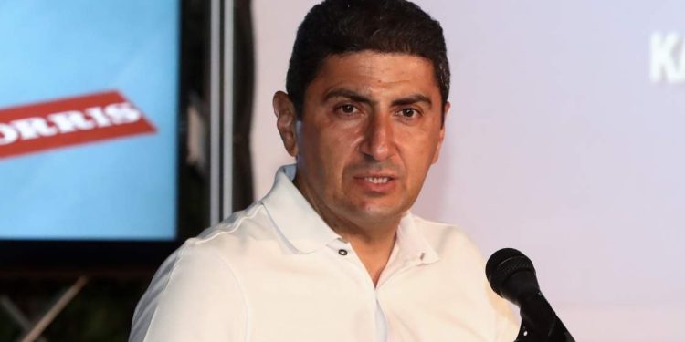 Αυγενάκης: Θα αυστηροποιήσουμε με νόμο το πλαίσιο λειτουργίας των λεσχών φιλάθλων