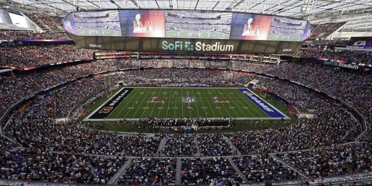 Super Bowl: Προσέλκυσε πάνω από 101 εκατ. τηλεθεατές -70.048 άθρωποι είδαν την αναμέτρηση από τις κερκίδες