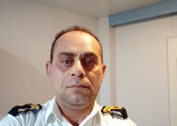 “Ήταν μια τρομακτική εμπειρία” – Ο Ηλίας Οικονομόπουλος από τον Ριόλο Αχαΐας περιγράφει τις συγκλονιστικές στιγμές στο φλεγόμενο πλοίο – ΦΩΤΟ