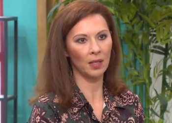 Δώρα Χρυσικού: “Ήθελα να δείξω την τσαλακωμένη εικόνα ενός καρκινοπαθούς που το παλεύει”