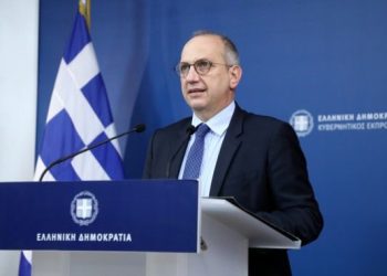 Οικονόμου: «Ο κ. Τσίπρας έχει μια εύκολη συνταγή για όλα. Λεφτά και προσλήψεις»