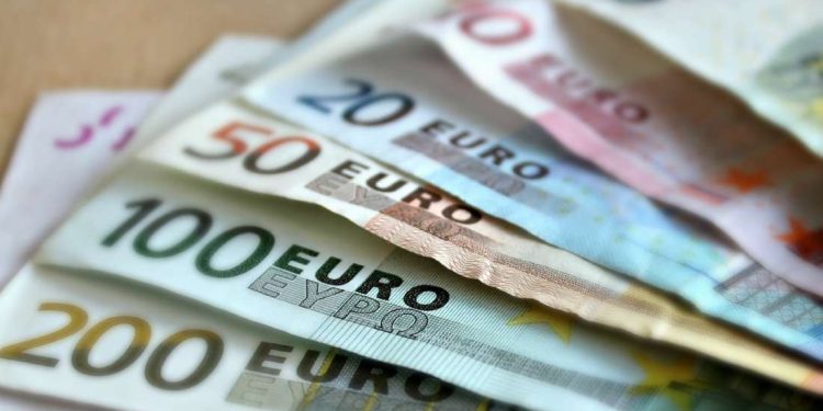 ΟΑΕΔ: Καταβάλλονται τα επιδόματα – Οι πληρωμές της εβδομάδας από τον ΕΦΚΑ