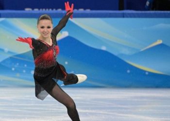 Καμίλα Βαλίεβα: Υποστηρίζει ότι ντοπαρίστηκε κατά λάθος από τα φάρμακα που παίρνει ο παππούς της