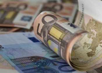 Έκτακτο επίδομα Πάσχα – Οικονόμου: Θα εξαντλήσουμε κάθε δυνατότητα του προϋπολογισμού