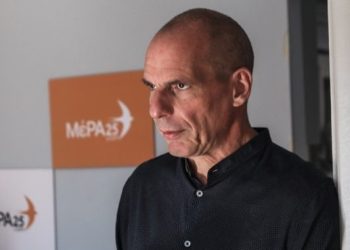 Γιάνης Βαρουφάκης: «Να σταματήσει ο πόλεμος τώρα»