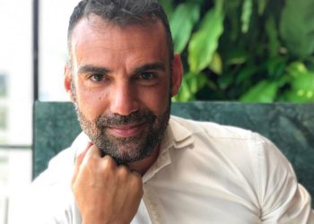 Λάμπρος Χούτος: «Μου έχουν ζητήσει να στήσω αγώνα» (Βίντεο)