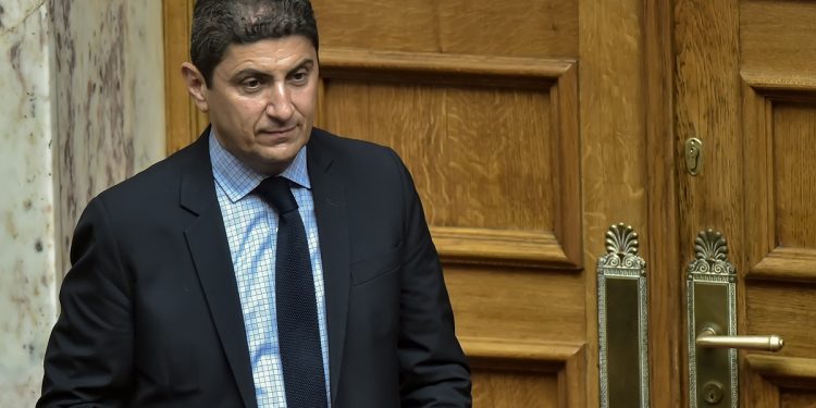 Το αίτημα των λεσχών φιλάθλων στον Αυγενάκη