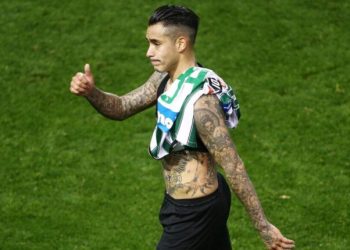 Τι είπε ο Αραούχο για τη φανέλα στον φίλο του Παναθηναϊκού (Βίντεο)