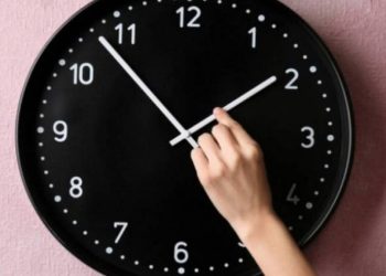 Πότε αλλάζει η ώρα – Μην ξεχάσετε να ρυθμίσετε τα ρολόγια σας
