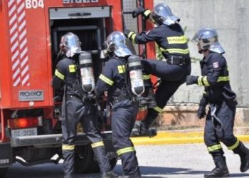 Ισχυρή έκρηξη σε εργοστάσιο στην Ιτέα – Υπάρχουν τραυματίες – Αγνοούνται 3 άτομα