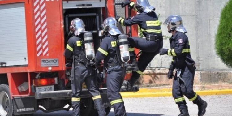 Ισχυρή έκρηξη σε εργοστάσιο στην Ιτέα – Υπάρχουν τραυματίες – Αγνοούνται 3 άτομα