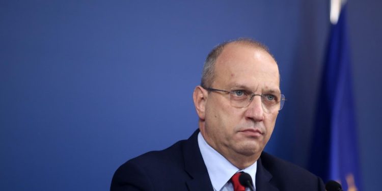 Οικονόμου: Δικαιωνόμαστε για τις επιλογές μας στον πόλεμο της Ουκρανίας – Στήριξη στα νοικοκυριά όσο χρειαστεί