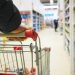 Σούπερ μάρκετ: Πλαφόν σε ηλιέλαιο και αλεύρι για να μην υπάρξουν ελλείψεις