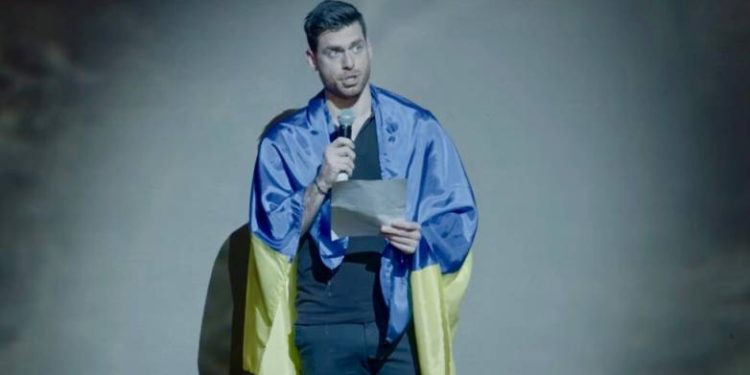 Εθνική Λυρική Σκηνή: Ενός λεπτού σιγή για τα θύματα του πολέμου στην παράσταση του Οθέλλου