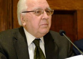 Έπαινοι και συγχαρητήρια για το νέο βιβλίο του Βασίλη Μπεκίρη