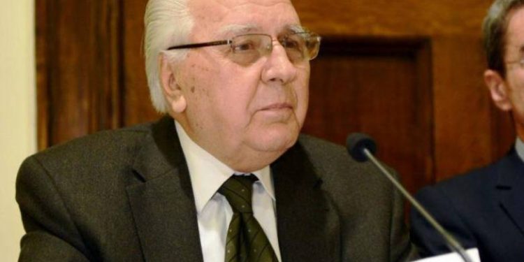 Έπαινοι και συγχαρητήρια για το νέο βιβλίο του Βασίλη Μπεκίρη