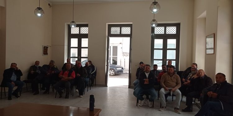 Δυτική Αχαΐα: Συνάντηση του Δημάρχου με τους προέδρους των Κοινοτήτων – Ποια θέματα συζητήθηκαν