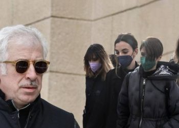 Δίκη Πέτρου Φιλιππίδη: Κεκλεισμένων των θυρών θα εξεταστεί σήμερα η πρώτη μάρτυρας