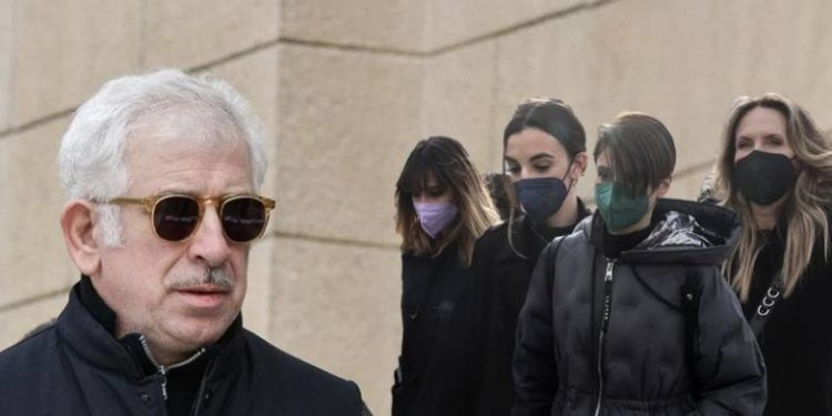 Δίκη Πέτρου Φιλιππίδη: Κεκλεισμένων των θυρών θα εξεταστεί σήμερα η πρώτη μάρτυρας