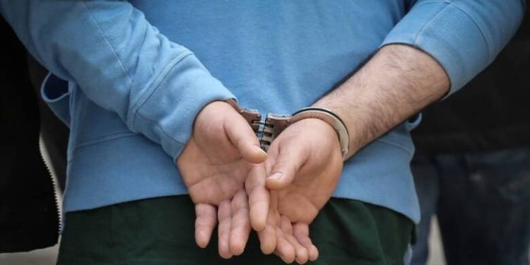 Δυτ. Ελλάδα: Πέρασαν χειροπέδες σε μέλος οργάνωσης που είχε “αρπάξει” ενα εκατ. ευρώ!