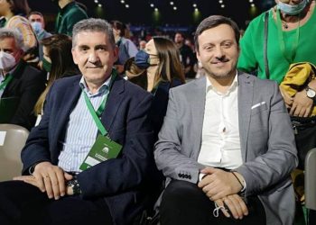 ΠΑΣΟΚ: Ποιοι προηγούνται για τη νέα ΚΕ – “Ψηλά” ο Γρηγόρης Αλεξόπουλος