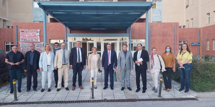 Μίνα Γκάγκα από Ζάκυνθο: Eπισκέφτηκα ένα σύγχρονο νοσοκομείο όπου τέθηκε σε λειτουργία Moνάδα Εντατικής Θεραπείας