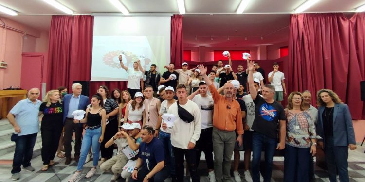 ΕΠΑΛ Κάτω Αχαΐας: Έγιναν όλοι παιδιά! ΦΩΤΟ
