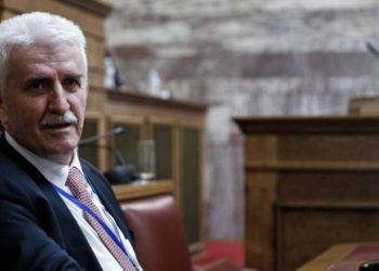Πρόεδρος ΕΣΡ: “Αν οι τηλεθεατές θέλουν να βλέπουν σκουπίδια, δεν μπορεί να τους προστατέψει το κράτος”