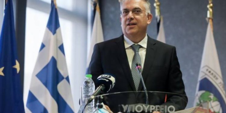 Θεοδωρικάκος: «Στηρίζουμε με πράξεις τους αστυνομικούς μας»