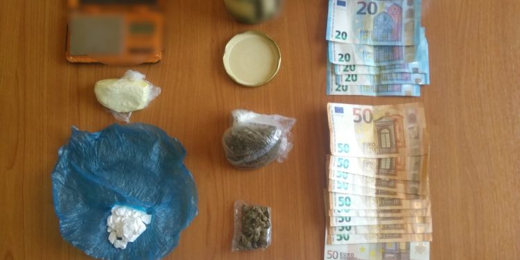 Συνελήφθη διακινητής ναρκωτικών στο Αγρίνιο