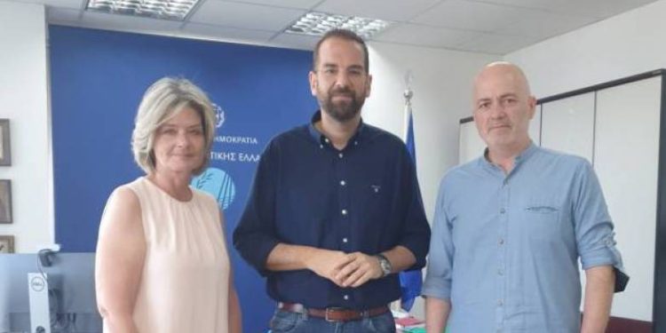 Η ενίσχυση του ΕΚΑΒ στο επίκεντρο συνάντησης του Περιφερειάρχη, Ν. Φαρμάκη