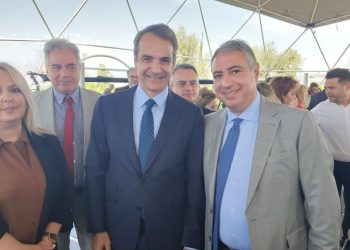 Με τον Πρωθυπουργό ο Γιάννης Καρβέλης