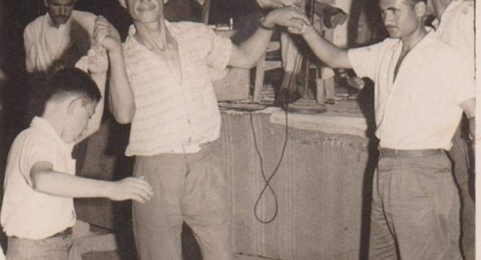 Σύλλογος Γομοστού – “Στου Μωριά την αυλή”: Ο πιτσιρικάς της φωτογραφίας θα … ανοίξει το γλέντι! ΦΩΤΟ