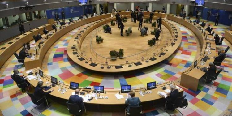 Ιστορική απόφαση για την Ουκρανία: «Πράσινο φως» από τους 27 για την ένταξή της στην Ευρωπαϊκή Ένωση