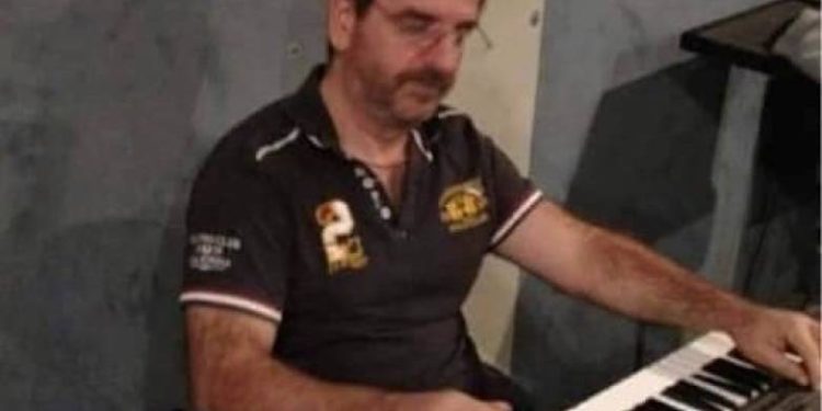 Θλίψη στην Πάτρα: Έφυγε από τη ζωή ο μουσικός Νίκος Χριστοδούλου