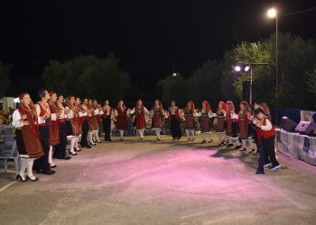 Με ιδιαίτερη επιτυχία η εκδήλωση του “Πείρου” με τους Χοροσταλίτες – ΦΩΤΟ