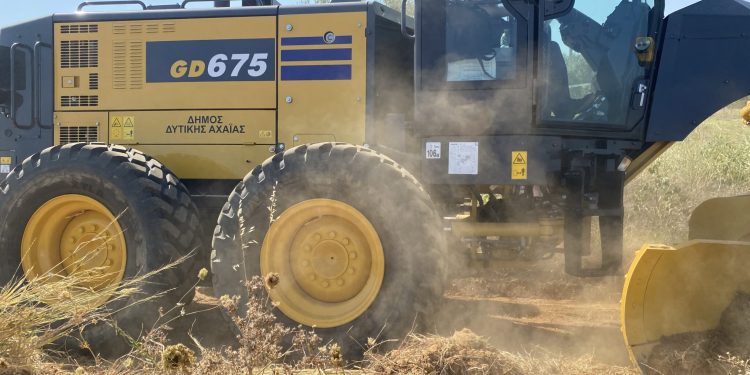 Δυτική Αχαΐα: Έπιασε σήμερα δουλειά το Grader του Δήμου
