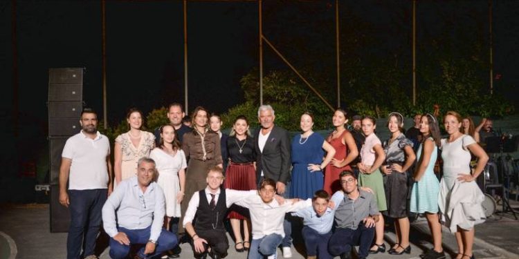 Αλισσός – “Πείρος”: Πλήθος κόσμου στην εκδήλωση μνήμης για τα 100 χρόνια από την Μικρασιατική καταστροφή – ΦΩΤΟ – ΒΙΝΤΕΟ