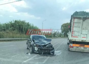 Τροχαίο στην Πατρών – Πύργου – Σφοδρή σύγκρουση δύο αυτοκινήτων (ΦΩΤΟ)