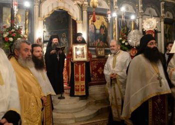 Πάτρα: Με λαμπρότητα η Κοίμηση της Θεοτόκου στην Ι.Μ. Γηροκομείου – «Παναγιά μου κράτα μας στά χέρια σου καί στήν ἀγκαλιά σου» (ΦΩΤΟ)