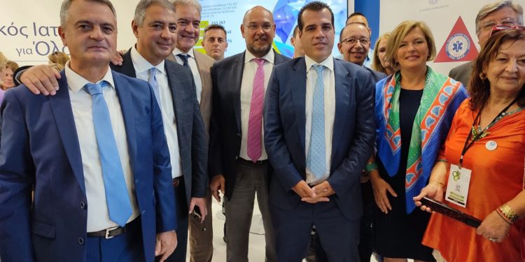 Στα εγκαίνια του Περιπτέρου του Υπουργείου Υγείας ο Διοικητής της 6ης ΥΠΕ Γιάννης Καρβέλης – ΦΩΤΟ