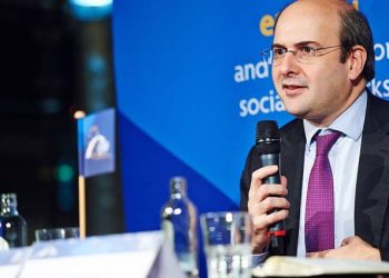 Στην Πάτρα ο υπουργός Εργασίας Κωστής Χατζηδάκης